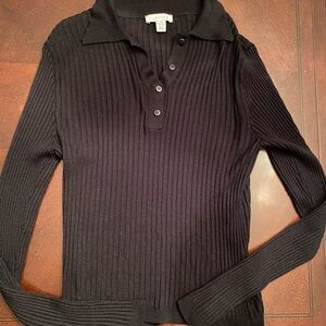 Top shop women’s black ribbed collared sweater with 4 buttons size 8-10